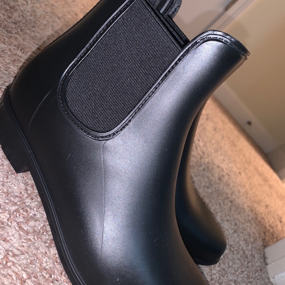 Rain boots from target. Size 7, never worn!! - Picture 3 of 3
